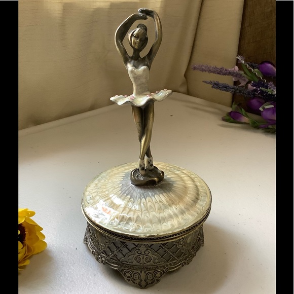 Vintage Bronze Gilded Ormolu Ballerina Music Box - Picture 3 of 14